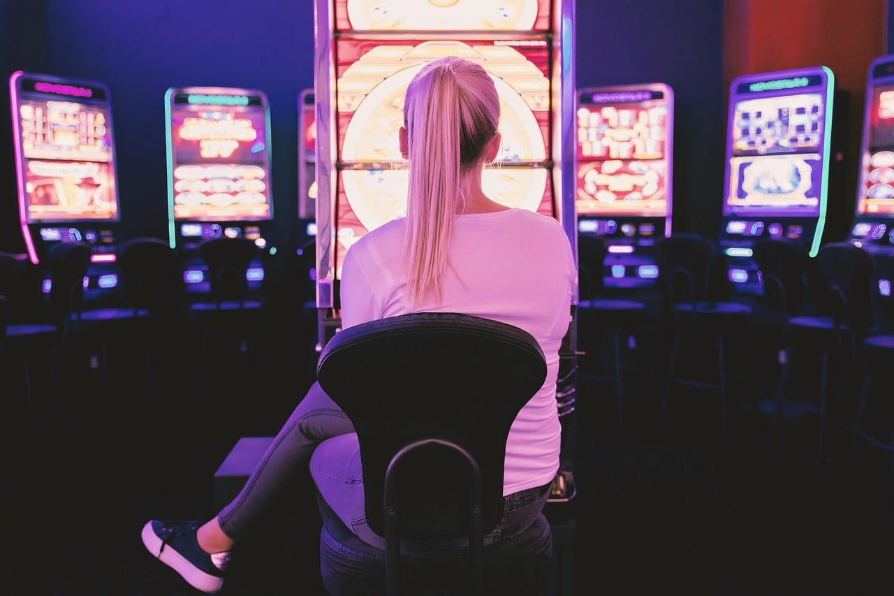 Online bingo game interface on mobile at 777 Casino Philippines
